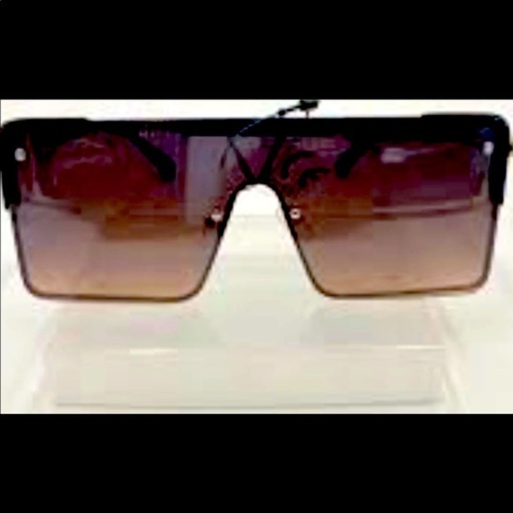 Black ombre oversized square Sunglasses UV 400 black accents